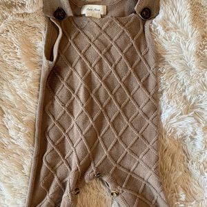 Cozy brown knit sweater jumper